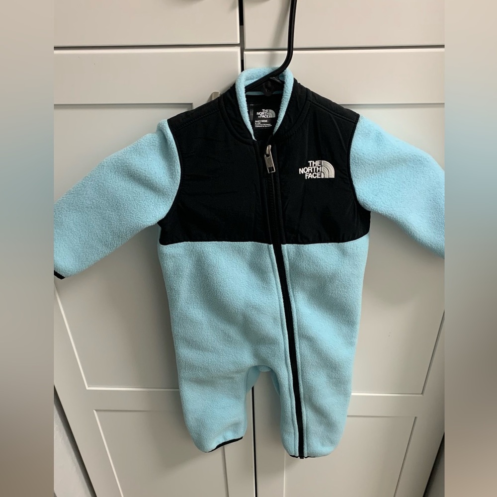 Baby north face bunting 6-12 month